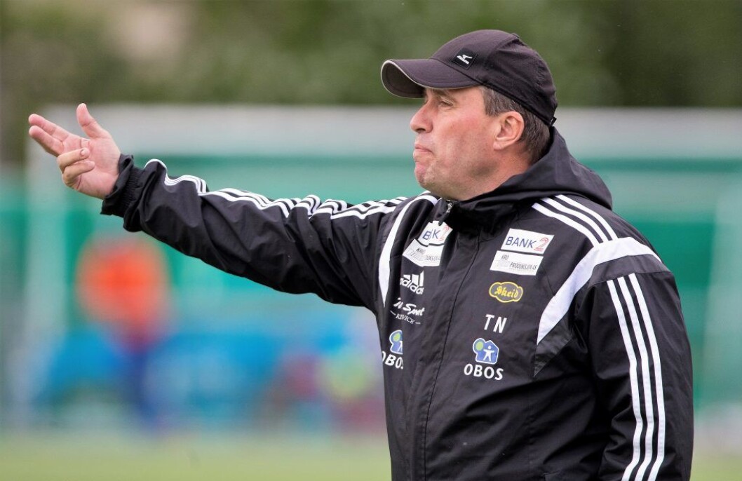 Skeid og trener Tom Nordli har bare Tromsdalen bak seg på tabellen. Om en drøy uke spiller de skjebnekamp mot Strømmen. Arkivoto: Terje Pedersen / NTB scanpix Skeid og trener Tom Nordli har bare Tromsdalen bak seg på tabellen. Om en drøy uke spiller de skjebnekamp mot Strømmen. Arkivoto: Terje Pedersen / NTB scanpix