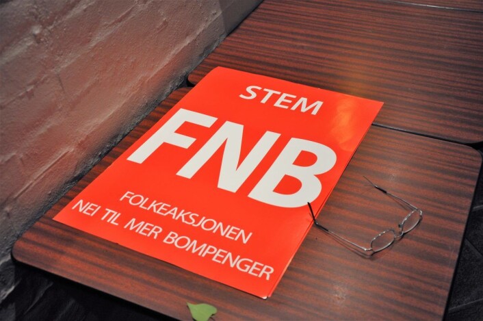 Begge bompengepartiene i Oslo hevder de har rett på navn og logo. Etter kjennelsen fra byfogden i Oslo virker konflikten mer fastlåst enn noensinne. Foto: Arnsten Linstad Begge bompengepartiene i Oslo hevder de har rett på navn og logo. Etter kjennelsen fra byfogden i Oslo virker konflikten mer fastlåst enn noensinne. Foto: Arnsten Linstad