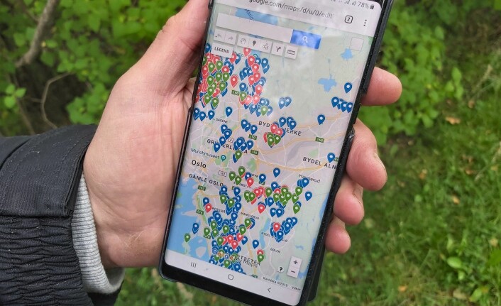 En egenutviklet app gir folkene i Epleslang full kontroll over hvor de har vært og hvor de skal. Foto: André Kjernsli