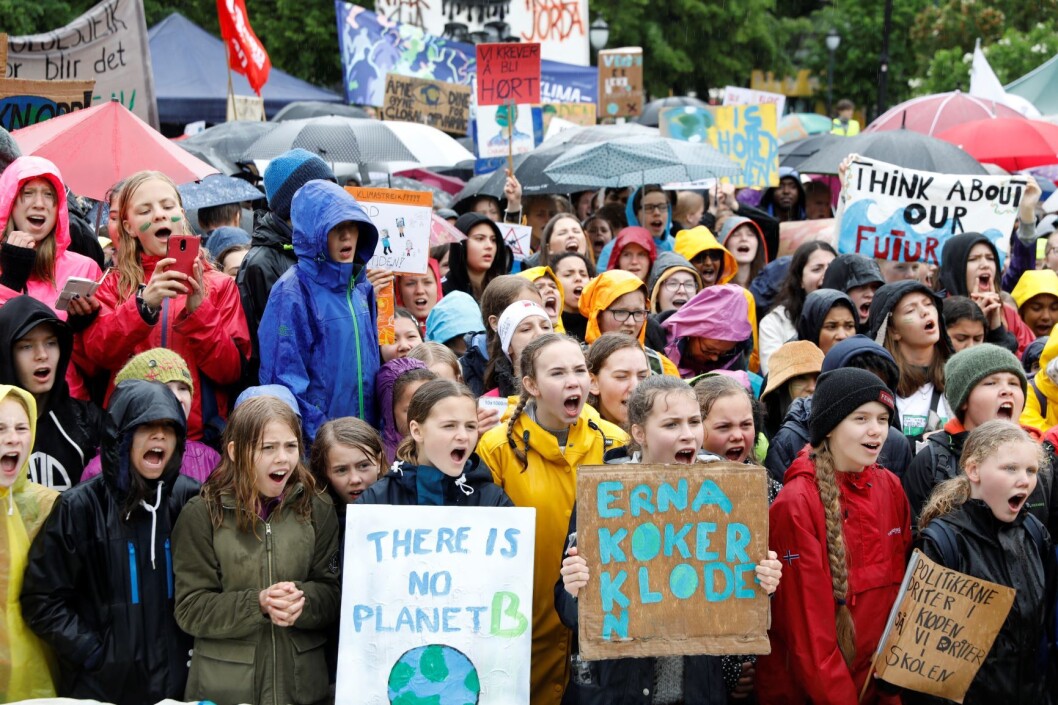 Barn og unge protesterer mot statsministerens klimapolitikk. Foto: Ole Berg-Rusten / NTB scanpix Barn og unge protesterer mot statsministerens klimapolitikk. Foto: Ole Berg-Rusten / NTB scanpix