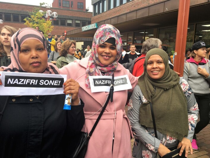er Sara Hassan Mahamed (i rosa), Alija Abdi (i sort) og Khadija Yomis (i grått og blomster), Foto: Vegard Velle er Sara Hassan Mahamed (i rosa), Alija Abdi (i sort) og Khadija Yomis (i grått og blomster), Foto: Vegard Velle