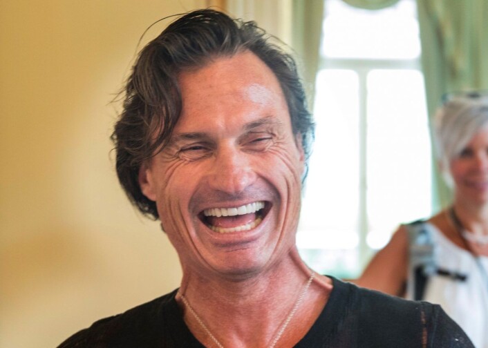 � � Jeg er vanvittig stolt av teamet på hotellet. Jeg bøyer meg i støvet, sier hotellkongen Petter Stordalen om sine ansatte ved Amerikalinjen. Foto: Vidar Ruud / NTB scanpix � � Jeg er vanvittig stolt av teamet på hotellet. Jeg bøyer meg i støvet, sier hotellkongen Petter Stordalen om sine ansatte ved Amerikalinjen. Foto: Vidar Ruud / NTB scanpix