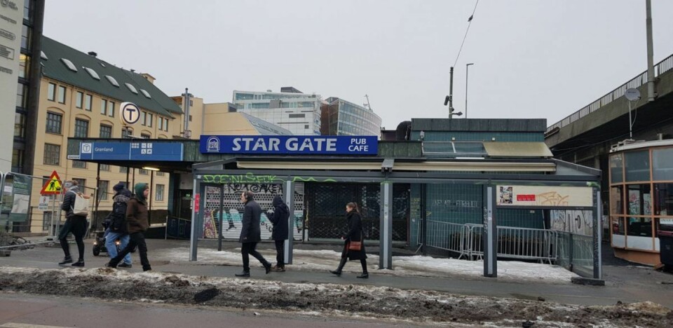 Stargate i Grønland 2 har vært stengt siden før jul. Nå håper naboer stengningen blir permanent. Foto: Christian Boger