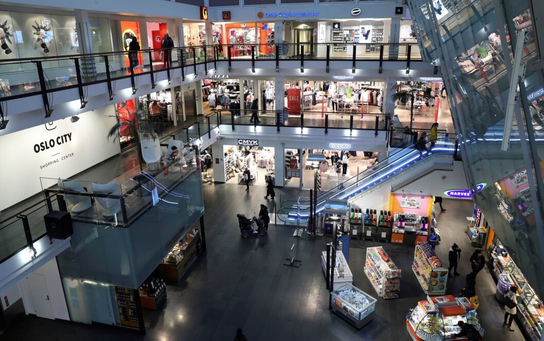 Omsetningen for butikkene i Oslo City falt med 6 prosent i første halvår, sammenlignet med samme periode i fjor. Foto: Vidar Ruud / NTB scanpix Omsetningen for butikkene i Oslo City falt med 6 prosent i første halvår, sammenlignet med samme periode i fjor. Foto: Vidar Ruud / NTB scanpix