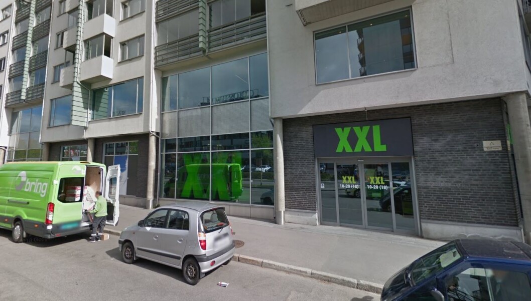 XXL-ledelsen innrømmer at ansatte i XXL Storo ikke er alene om å ha jobbet gratis på dugnad, men sier de har ryddet opp i dette. Foto: Google maps XXL-ledelsen innrømmer at ansatte i XXL Storo ikke er alene om å ha jobbet gratis på dugnad, men sier de har ryddet opp i dette. Foto: Google maps