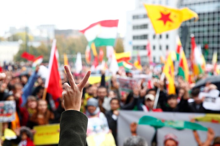 Svært mange møtte opp i Oslo lørdag for å demonstrere mot Tyrkias militæroperasjon i Syria. Foto: Terje Pedersen / NTB scanpix Svært mange møtte opp i Oslo lørdag for å demonstrere mot Tyrkias militæroperasjon i Syria. Foto: Terje Pedersen / NTB scanpix