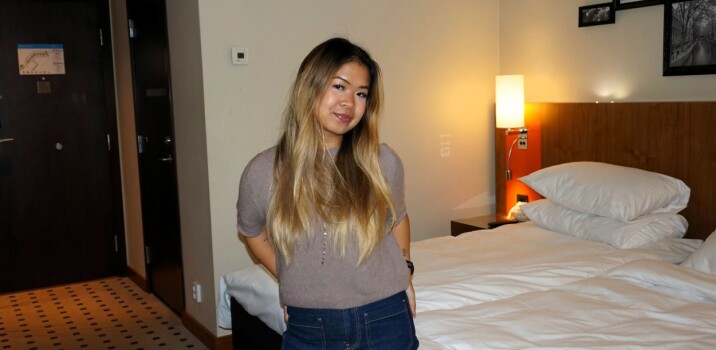 Student Chanitsara (21) er evakuert til hotell etter raset: – Både frokosten og boligen er oppgradert