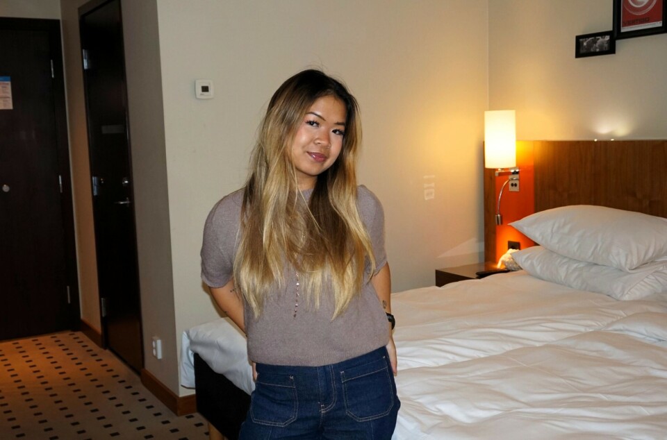 Student Chanitsara (21) er evakuert til hotell etter raset: – Både frokosten og boligen er oppgradert