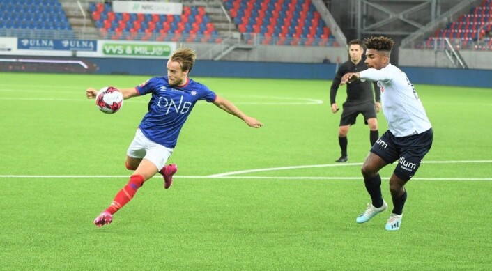 Vålerenga og Bård Finne hadde flere muligheter til både å redusere og utligne. Men Stabæk taklet presset og kapret tre poeng. Foto: Christian Boger Vålerenga og Bård Finne hadde flere muligheter til både å redusere og utligne. Men Stabæk taklet presset og kapret tre poeng. Foto: Christian Boger