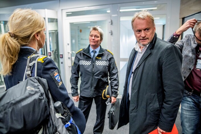 Beate Gangås (i midten) og byrådslederen i Oslo, Raymond Johansen, møtes om hvordan å bekjempe helgevolden i Oslo. Foto: Stian Lysberg Solum / NTB scanpix Beate Gangås (i midten) og byrådslederen i Oslo, Raymond Johansen, møtes om hvordan å bekjempe helgevolden i Oslo. Foto: Stian Lysberg Solum / NTB scanpix