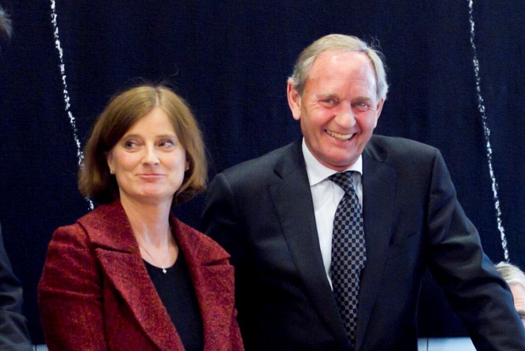 Hanne Harlem (til v.) avbildet med tidligere styreleder ved Ullevål universitetssykehus, Frode Alhaug under en høring i Stortinget. Foto: Heiko Junge / Scanpix Hanne Harlem (til v.) avbildet med tidligere styreleder ved Ullevål universitetssykehus, Frode Alhaug under en høring i Stortinget. Foto: Heiko Junge / Scanpix