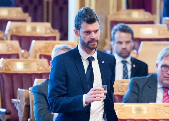 Rødt og Bjørnar Moxnes foreslår overfor de andre partiene på Stortinget at stillingen som sivilombudsmann utlyses på nytt. Foto: Terje Pedersen / NTB scanpix Rødt og Bjørnar Moxnes foreslår overfor de andre partiene på Stortinget at stillingen som sivilombudsmann utlyses på nytt. Foto: Terje Pedersen / NTB scanpix