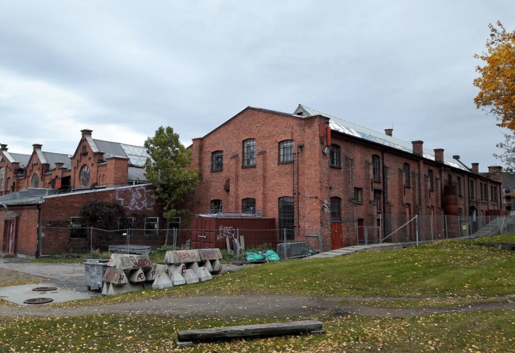 Lokomotivverkstedet i Middelalderparken er alt for verdifullt for Oslo til at det blir stående ubrukt, mener arkitektene. Foto: Anders Høilund Lokomotivverkstedet i Middelalderparken er alt for verdifullt for Oslo til at det blir stående ubrukt, mener arkitektene. Foto: Anders Høilund