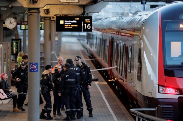 Den 36 år gamle mann har tidligere vært i kontakt med psykiatrien i en rekke andre europeiske land. Han har også vært i kontakt med politi og rettsvesen i både Danmark, Tyskland, Tsjekkia, Sverige og Østerrike for mindre alvorlige forhold. Foto: Berit Roald / NTB scanpix Den 36 år gamle mann har tidligere vært i kontakt med psykiatrien i en rekke andre europeiske land. Han har også vært i kontakt med politi og rettsvesen i både Danmark, Tyskland, Tsjekkia, Sverige og Østerrike for mindre alvorlige forhold. Foto: Berit Roald / NTB scanpix