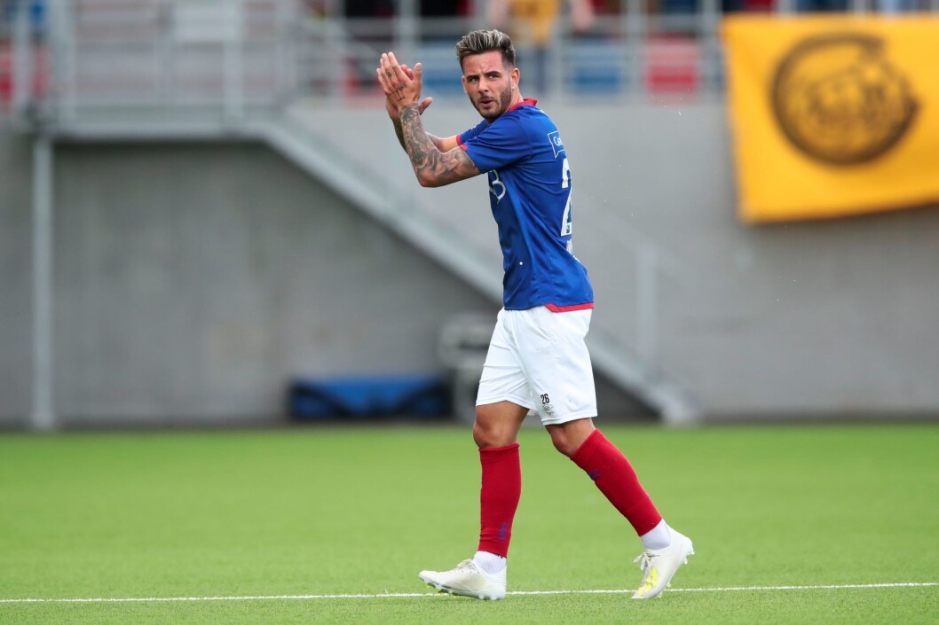 Vålerengas Aron Dønnum herjet mot Brann i søndagens eliteseriekamp i fotball. Bildet er fra en tidligere kamp. Foto: Ørn E. Borgen / NTB scanpix Vålerengas Aron Dønnum herjet mot Brann i søndagens eliteseriekamp i fotball. Bildet er fra en tidligere kamp. Foto: Ørn E. Borgen / NTB scanpix