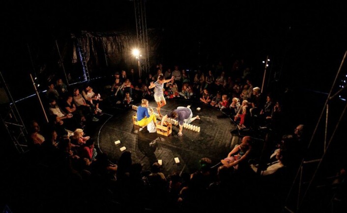 Forestillingen Fritt Fram kan du se på Grusomhetens teater på søndag. Foto: Troels Rosenkrantz Forestillingen Fritt Fram kan du se på Grusomhetens teater på søndag. Foto: Troels Rosenkrantz