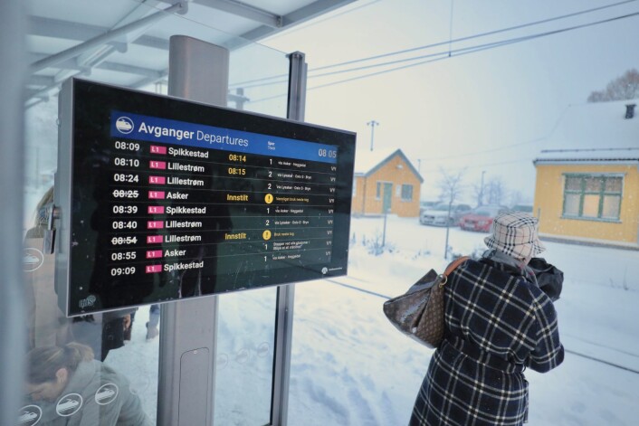 Det ble forsinkelser og kanselleringer i togtrafikken i Sør-Norge på grunn av feil på en sporveksel på Oslo S. Forsinkelsene gjelder både lokaltog og regionaltog. Foto: Ørn E. Borgen / NTB scanpix Det ble forsinkelser og kanselleringer i togtrafikken i Sør-Norge på grunn av feil på en sporveksel på Oslo S. Forsinkelsene gjelder både lokaltog og regionaltog. Foto: Ørn E. Borgen / NTB scanpix