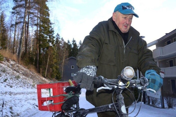 Ole-Bjørn med sykkelen - slik mange Nordstrandsfolk husker ham. Foto: Nina Schyberg Olsen, Nordstrands Blad Ole-Bjørn med sykkelen - slik mange Nordstrandsfolk husker ham. Foto: Nina Schyberg Olsen, Nordstrands Blad