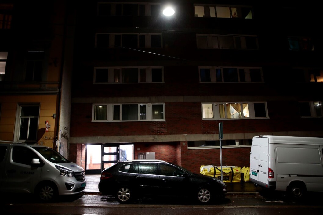 En kvinne er siktet for drap etter at en død kvinne ble funnet i leiligheten hennes i Oslo sentrum torsdag. Den siktede kvinnen ble pågrepet tirsdag etter et knivangrep på Oslo S. Foto: Håkon Mosvold Larsen / NTB scanpix En kvinne er siktet for drap etter at en død kvinne ble funnet i leiligheten hennes i Oslo sentrum torsdag. Den siktede kvinnen ble pågrepet tirsdag etter et knivangrep på Oslo S. Foto: Håkon Mosvold Larsen / NTB scanpix
