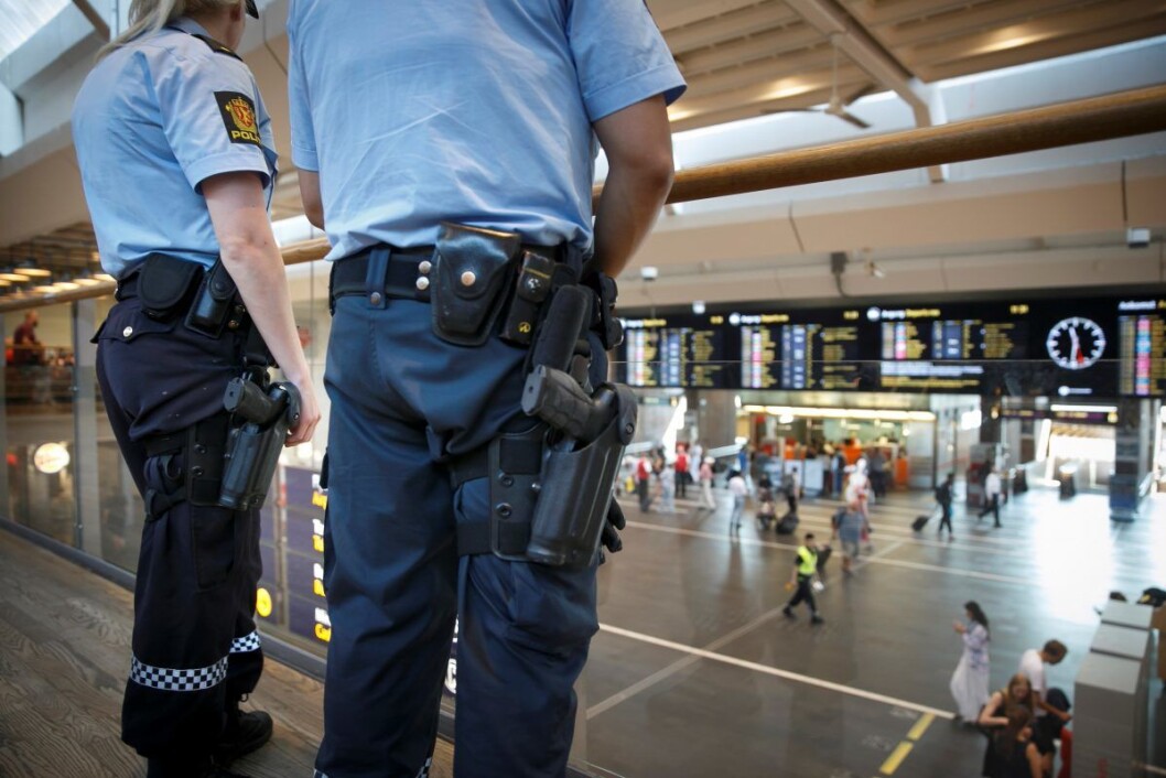 � Det var åpenbart en stor utrykning med mange ambulanser og politibilder ute. Det kan folk bli urolige av, sier NRKs krimkommentator Olav Rønneberg. Foto: Heiko Junge / NTB scanpix � Det var åpenbart en stor utrykning med mange ambulanser og politibilder ute. Det kan folk bli urolige av, sier NRKs krimkommentator Olav Rønneberg. Foto: Heiko Junge / NTB scanpix
