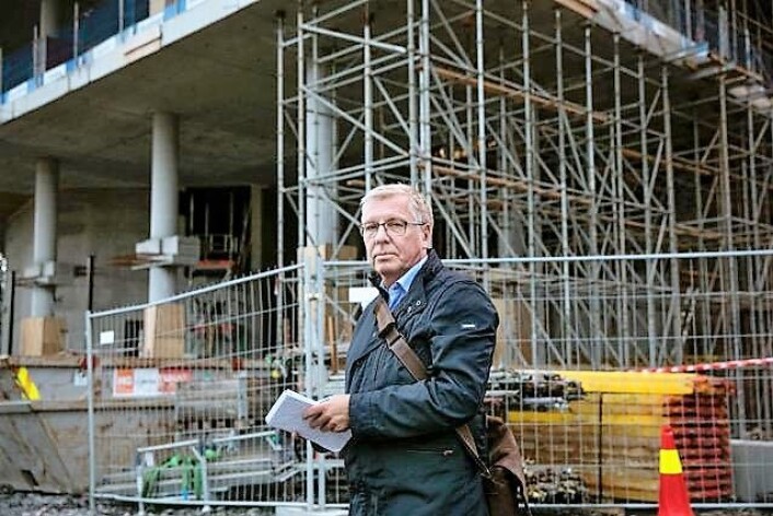 Til daglig er Torgny Hasås journalist. I 2017 skrev han også boka "Det mørke arbeidslivet", som handler om arbeidslivskriminalitet, menneskehandel og sosial dumping. Foto: Tri N. Dinh Til daglig er Torgny Hasås journalist. I 2017 skrev han også boka "Det mørke arbeidslivet", som handler om arbeidslivskriminalitet, menneskehandel og sosial dumping. Foto: Tri N. Dinh