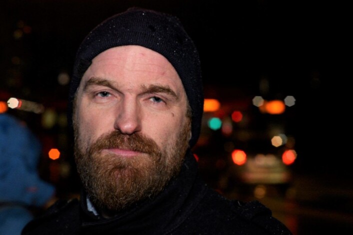 — Etter at Ruter rasjonaliserte og slo sammen to bussruter til en, bruker ofte 70-bussen tre kvarter på en strekning som er seks kilometer lang, sier Erik Martiniussen. Foto: Bjørnar Morønning — Etter at Ruter rasjonaliserte og slo sammen to bussruter til en, bruker ofte 70-bussen tre kvarter på en strekning som er seks kilometer lang, sier Erik Martiniussen. Foto: Bjørnar Morønning