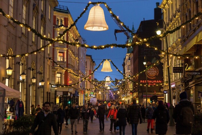 Lørdag 23. desember åpner julegata i Karl Johan. Ordføreren, julenissen og nissebarna fra Putti Plutti Pott kommer. Foto: VISITOSLO / Didrick Stenersen Lørdag 23. desember åpner julegata i Karl Johan. Ordføreren, julenissen og nissebarna fra Putti Plutti Pott kommer. Foto: VISITOSLO / Didrick Stenersen