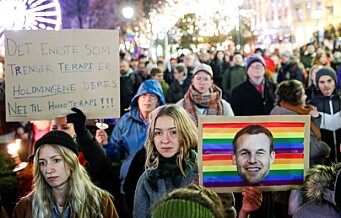 200 personer demonstrerte mot homoterapi foran Stortinget