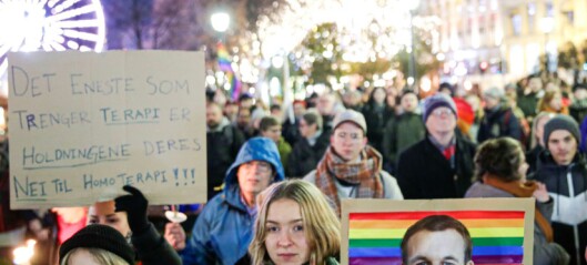 200 personer demonstrerte mot homoterapi foran Stortinget