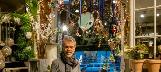 På Grünerløkka ble den flotteste juleutstillingen kåret. Se julegateåpningen på Løkka