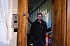 Daglig leder for Huset Oslo, Chris Kohlbacher, gleder seg til han kan ønske brukerne velkommen inn.