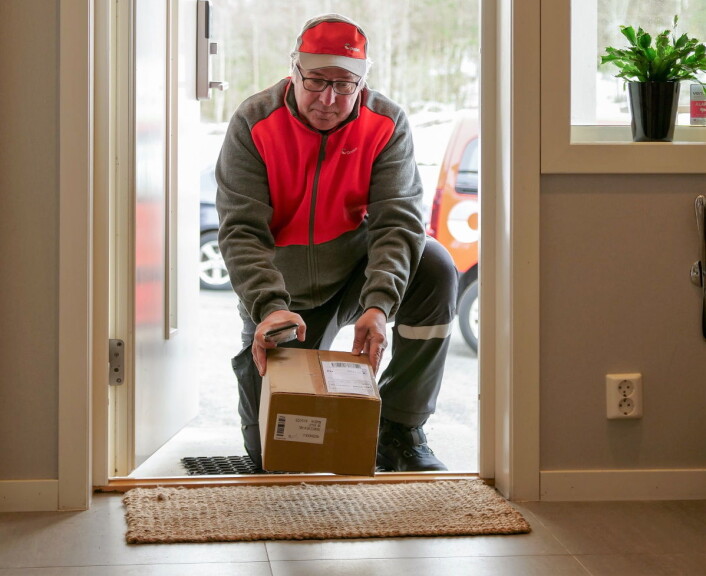 � Har du vansker med å komme deg på postkontoret, er hjemmelevering et veldig populært tilbud, ifølge Posten Norge. Foto: Posten � Har du vansker med å komme deg på postkontoret, er hjemmelevering et veldig populært tilbud, ifølge Posten Norge. Foto: Posten
