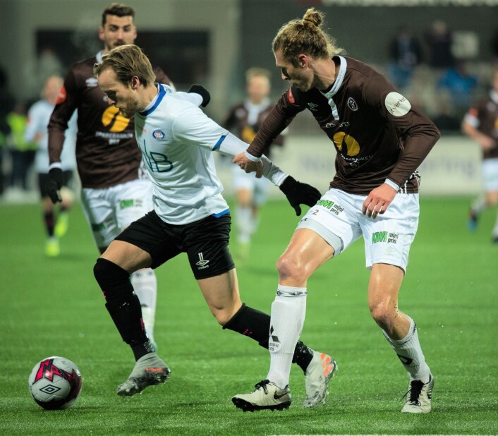 Bård Finne og resten av østkantgutta slet med å skape sjanser mot bruntrøyene fra Mjøndalen. Foto: Bjørnar Morønning Bård Finne og resten av østkantgutta slet med å skape sjanser mot bruntrøyene fra Mjøndalen. Foto: Bjørnar Morønning