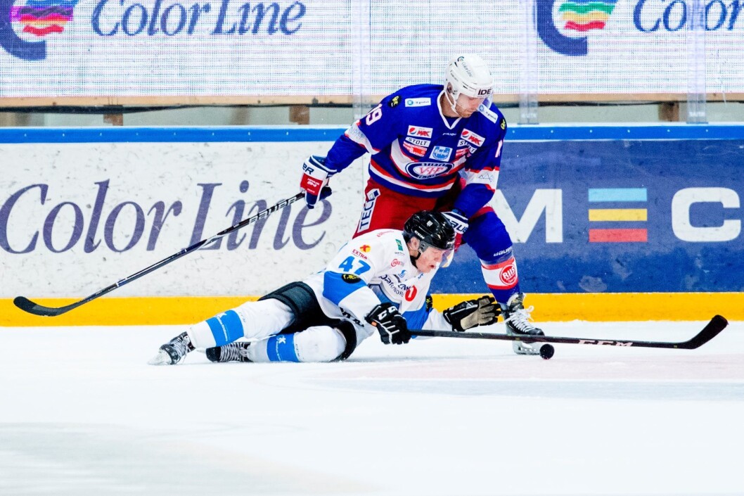 Evighetsmaskinen Jonas Oppøyen var kveldens helt mot Narvik. Illustrasjonsfoto fra tidligere kamp: Stian Lysberg Solum / NTB scanpix Evighetsmaskinen Jonas Oppøyen var kveldens helt mot Narvik. Illustrasjonsfoto fra tidligere kamp: Stian Lysberg Solum / NTB scanpix