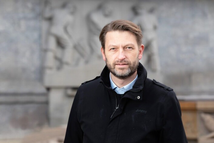 � Grenseløst amatørskap, er karakteristikken Eirk Lae Solberg (H) gir det rødgrønne byrådet som ikke kjente til instruksen fra samferdselsdepartementet. Foto: Hans Kristian Thorbjørnsen � Grenseløst amatørskap, er karakteristikken Eirk Lae Solberg (H) gir det rødgrønne byrådet som ikke kjente til instruksen fra samferdselsdepartementet. Foto: Hans Kristian Thorbjørnsen