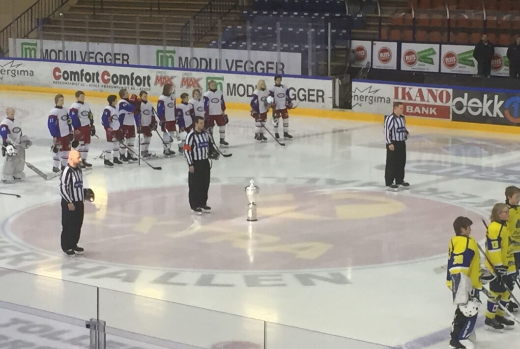 Nå blir det mulig å trene i to ekstra måneder for Oslos hockeylag. Foto: Vegard Velle Nå blir det mulig å trene i to ekstra måneder for Oslos hockeylag. Foto: Vegard Velle