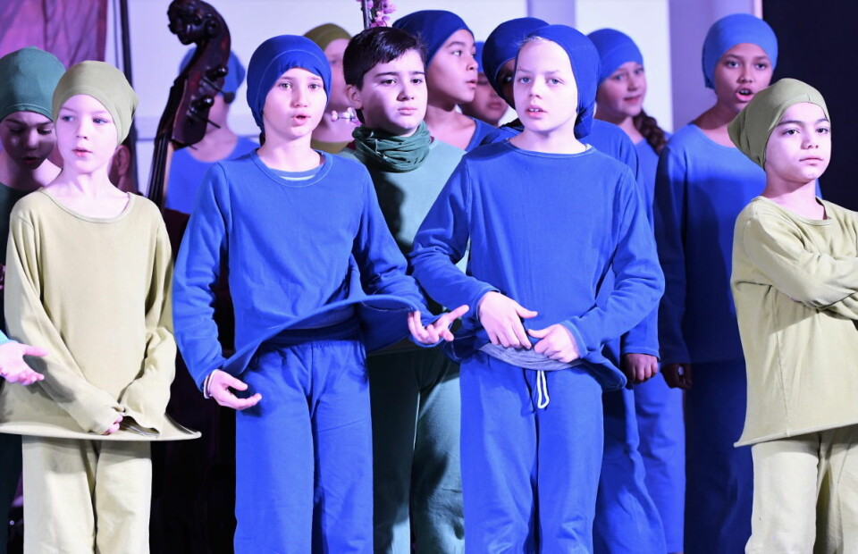 Med stor lærevilje og innlevelse har elevene ved Gamlebyen skole gått til verket med å bli operastjerner. Foto: Christian Boger