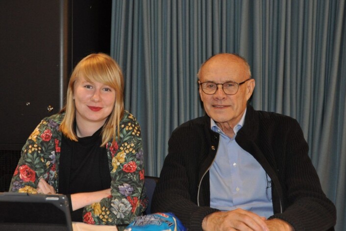 Rødts bydelspolitikere i Gamle Oslo, Katherine Joakimsen og Olaf Svorstøl, kunne koste på seg et smil da Juniorklubben G nå er sikret ett års videre drift. Foto: Arnsten Linstad Rødts bydelspolitikere i Gamle Oslo, Katherine Joakimsen og Olaf Svorstøl, kunne koste på seg et smil da Juniorklubben G nå er sikret ett års videre drift. Foto: Arnsten Linstad