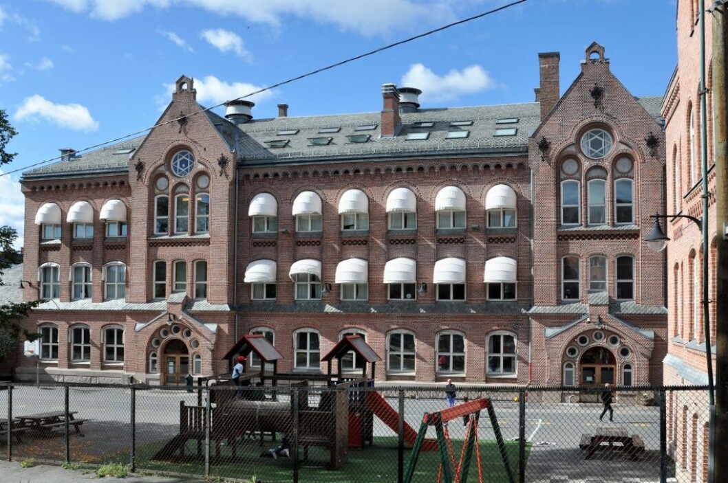 Onsdag avgjør bystyret om over 400 elever ved Bolteløkka skole skal fraktes med buss til Brynseng i to og et halvt år eller om de skal gå på paviljongskole i nærmiljøet. Foto: Arnsten Linstad Onsdag avgjør bystyret om over 400 elever ved Bolteløkka skole skal fraktes med buss til Brynseng i to og et halvt år eller om de skal gå på paviljongskole i nærmiljøet. Foto: Arnsten Linstad