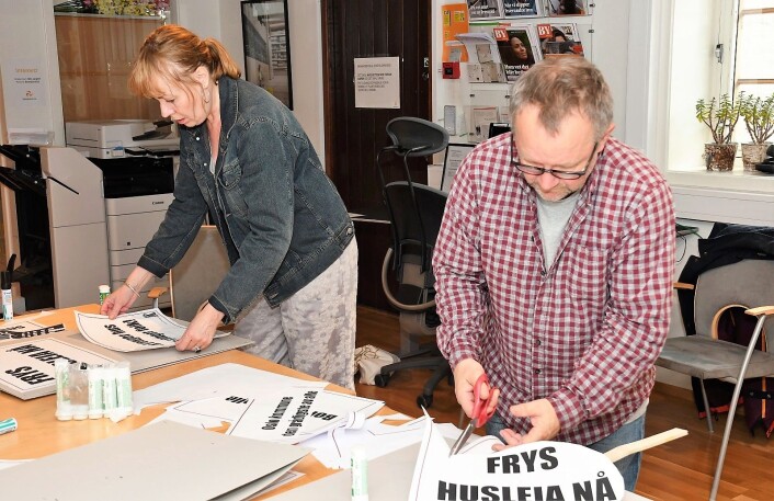 Ildsjelene bak Boligopprøret har fått til mye på kort tid. Her produseres plakater til årets 1.mai-tog. Arkivfoto: Christian Boger Ildsjelene bak Boligopprøret har fått til mye på kort tid. Her produseres plakater til årets 1.mai-tog. Arkivfoto: Christian Boger
