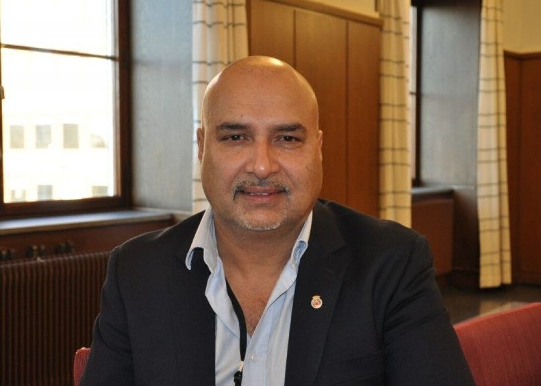 � Vi slåss ikke for pengene. Vi slåss for et prinsipp. Hvorfor endres reglementet nå, spør FNB-utbryter Danny Chaudhry. Foto: Arnsten Linstad � Vi slåss ikke for pengene. Vi slåss for et prinsipp. Hvorfor endres reglementet nå, spør FNB-utbryter Danny Chaudhry. Foto: Arnsten Linstad