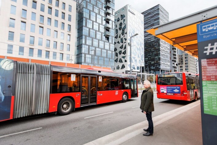 Skal du ta del i nyttårsfestlighetene i Oslo sentrum, anbefales du å reise kollektivt. Illustrasjnsfoto: Gorm Kallestad / NTB scanpix Skal du ta del i nyttårsfestlighetene i Oslo sentrum, anbefales du å reise kollektivt. Illustrasjnsfoto: Gorm Kallestad / NTB scanpix