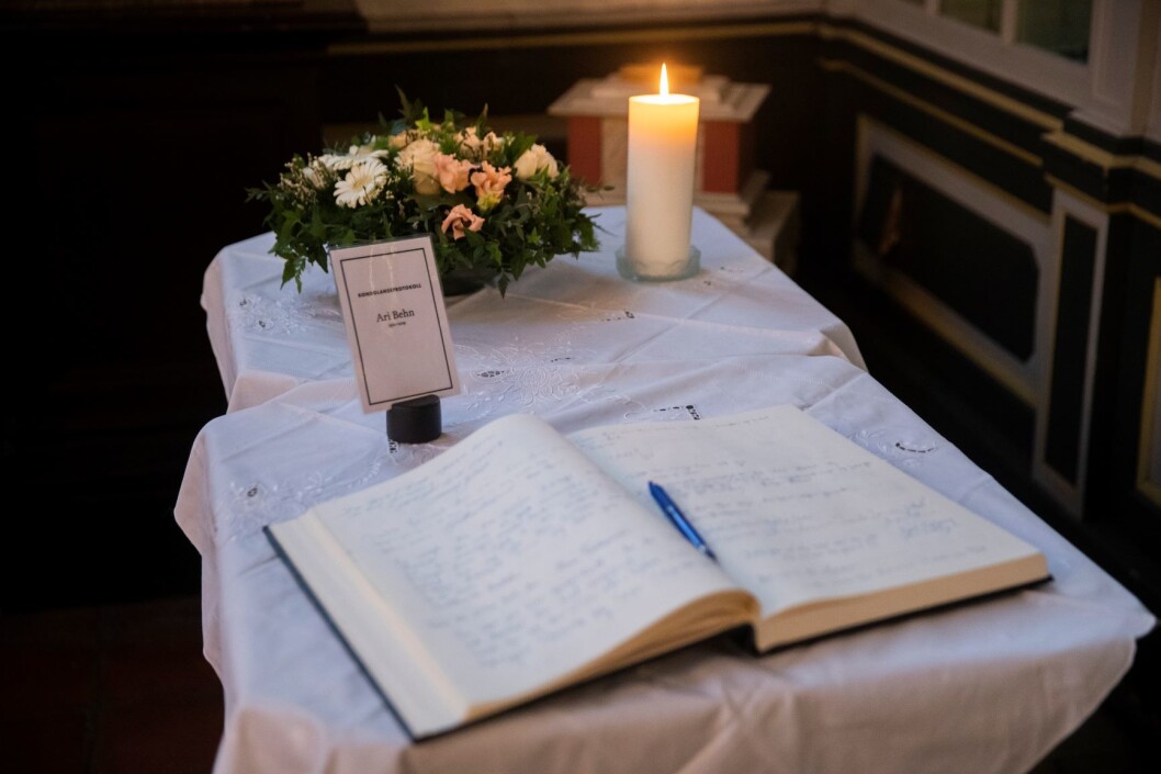 Kondolanseprotokoll for Ari Behn i Oslo domkirke. Foto: Berit Roald / NTB scanpix Kondolanseprotokoll for Ari Behn i Oslo domkirke. Foto: Berit Roald / NTB scanpix