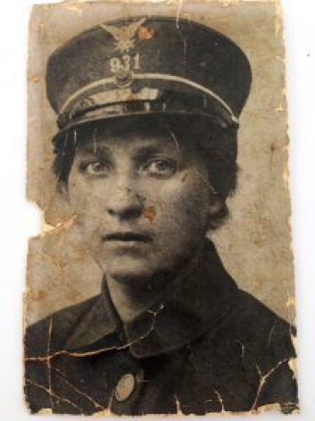 Svanhild Bredesen (f. Nilsen). Ektemannen som overlevde<br />henne, Karl fra Vål’enga, sa mange ganger at «Sporveien tok seg godt av a’Svanhild». Svanhild Bredesen (f. Nilsen). Ektemannen som overlevde<br />henne, Karl fra Vål’enga, sa mange ganger at «Sporveien tok seg godt av a’Svanhild».