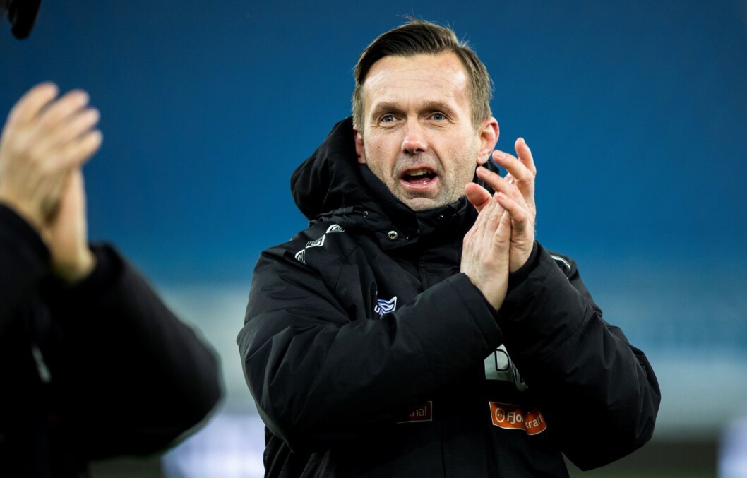 Da har Ronny Deila signert kontrakten med New York City FC. Foto: Berit Roald / NTB scanpix Da har Ronny Deila signert kontrakten med New York City FC. Foto: Berit Roald / NTB scanpix
