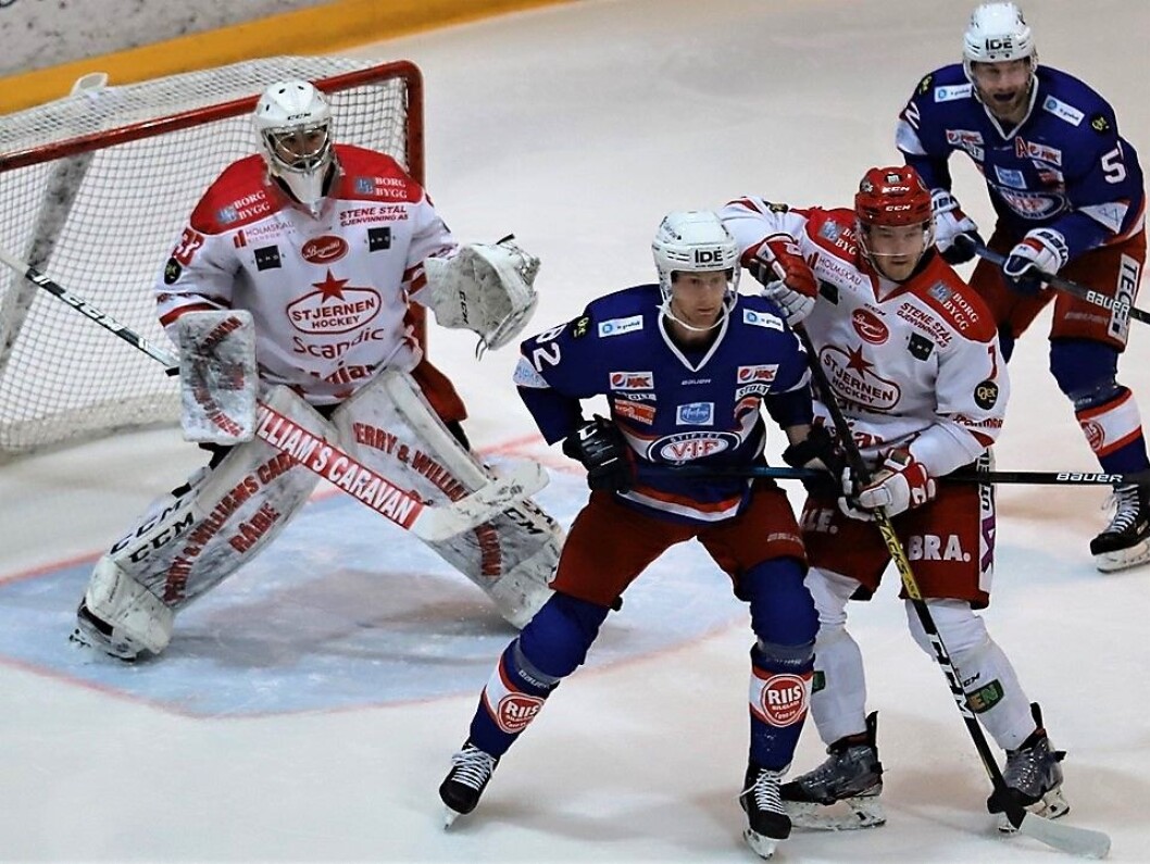 Den gamle Vålerenga-helten Jørgen Karterud kjørte tidvis karusell rundt motstanderne. Foto: André Kjernsli Den gamle Vålerenga-helten Jørgen Karterud kjørte tidvis karusell rundt motstanderne. Foto: André Kjernsli