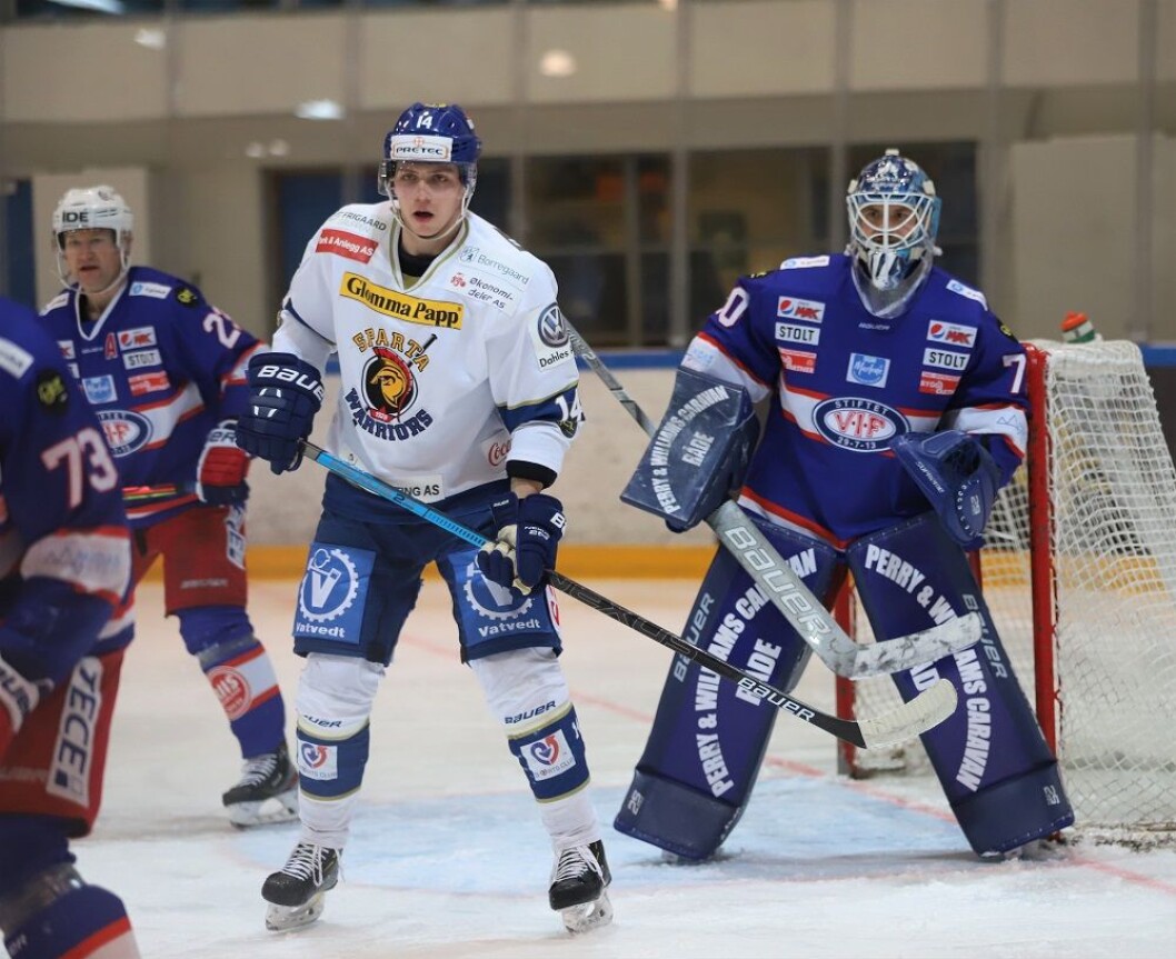 Noen ganger er Steffen Soberg bare til å spise opp for de som er glad i Vålerenga. Sånn var det i dag. Foto: André Kjernsli Noen ganger er Steffen Soberg bare til å spise opp for de som er glad i Vålerenga. Sånn var det i dag. Foto: André Kjernsli
