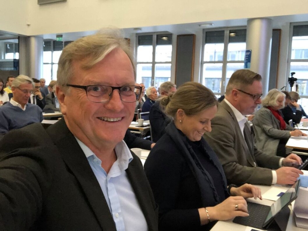 — Vi må begynne å venne oss til en tid etter oljen, og planlegge for denne, sier Per-Trygve Hoff (H) under Oslo Høyres årsmøte. Foto: Privat — Vi må begynne å venne oss til en tid etter oljen, og planlegge for denne, sier Per-Trygve Hoff (H) under Oslo Høyres årsmøte. Foto: Privat