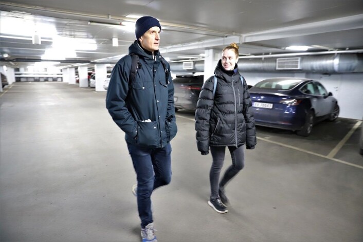 Uteseksjonens folk legger alltid turen innom parkeringshusene for å forebygge at folk dør av overdoser der. Foto: André Kjernsli Uteseksjonens folk legger alltid turen innom parkeringshusene for å forebygge at folk dør av overdoser der. Foto: André Kjernsli