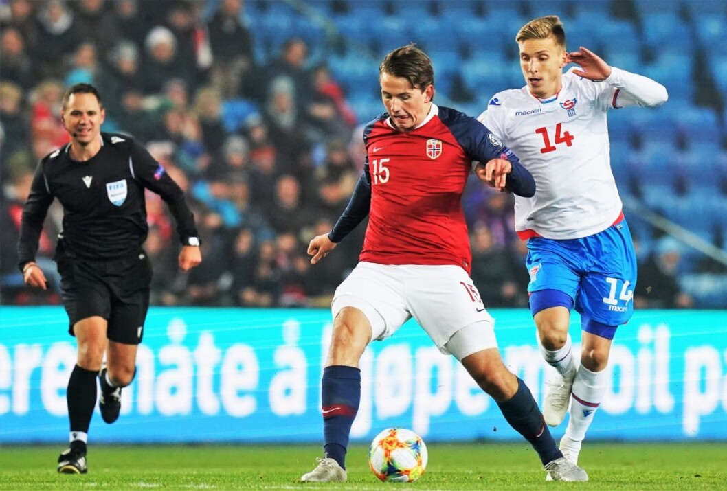 Midtbaneterrieren Sander Berge skal være på vei til Sheffield United i Premier League Det kan gi Vålerenga fotball sårt tiltrengte inntekter. Foto: Fredrik Hagen / NTB scanpix Midtbaneterrieren Sander Berge skal være på vei til Sheffield United i Premier League Det kan gi Vålerenga fotball sårt tiltrengte inntekter. Foto: Fredrik Hagen / NTB scanpix